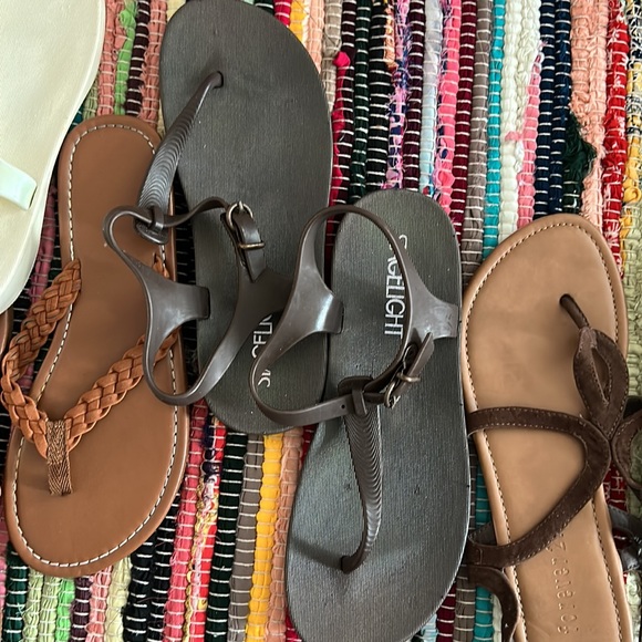 Sandals size 6 4 pairs new never used never worn - Picture 3 of 4